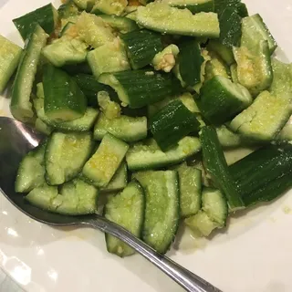 Ground Garlic and Cucumber Salad