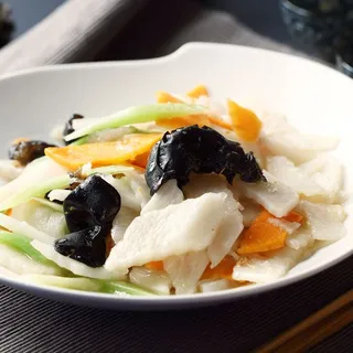 Stir-Fried Mountain Yam, Black Fungus and Celery