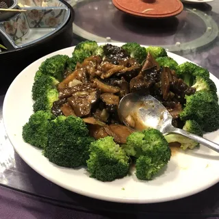 Braised Abalone and Sea Cucumber