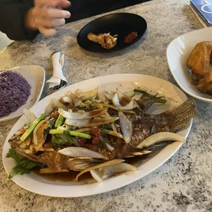 Tilapia Plate , Chicken wings and sticky rice