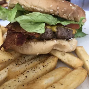 Bacon cheese burger