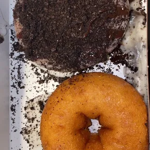 Cookies and cream donut New York cheesecake no cream cheese on top