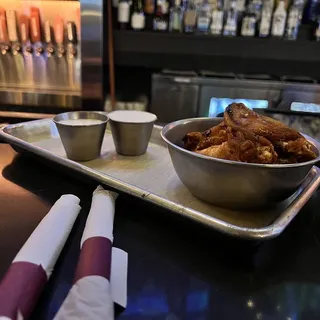 Kids' 5 Piece Wings with Dressing