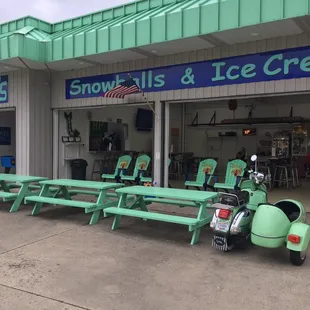 The front of the store with wonderful treats!