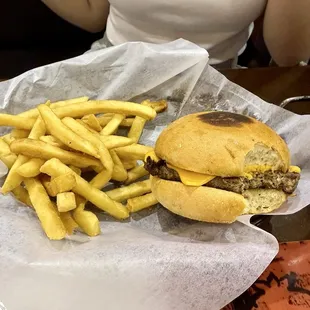 Cheeseburger, ordered well done