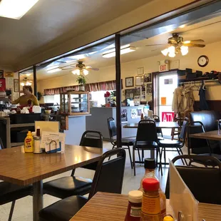 Picture from table of Dudleys.