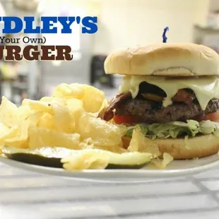 Dudley&apos;s Build Your Own Burger
