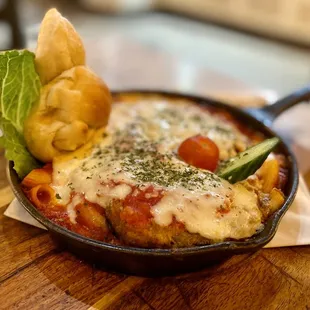 Due Amici Pizza & Pasta Bar