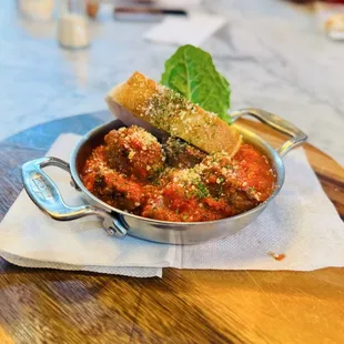 chicken wings and fried chicken, food