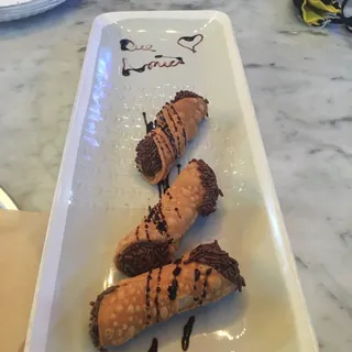 Cannolis New York Style