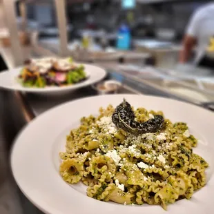  plate of pasta with mushrooms