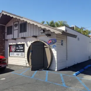 Duffys sports bar La habra on Imperial.