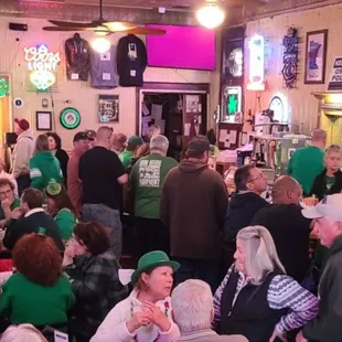 Duffy's Bar and Grill has been serving up great food and good fun in Osseo, Minnesota since 1989.