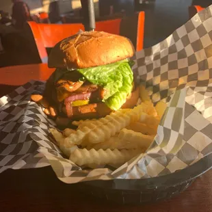 Bomb place chill vibes great food and fun Karaoke on weekends.