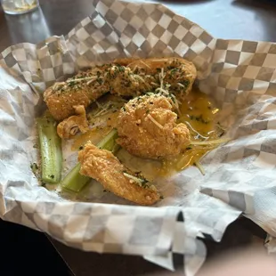 supposed to be Boneless Wings - 1/2. weird