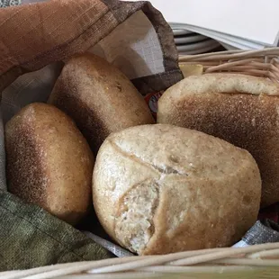 Dinner rolls