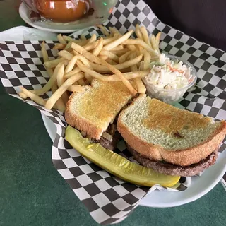 Corned Beef Reuben Sandwich