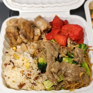 Dinner Plate comes with s/s spare ribs, kau yuk, fried rice, beef broccoli chow mien and gau gee $13.25...