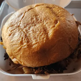 Sturdy bunnage, more than capable of handling ginormous rations of meat &amp; sauce. Excellent choice on the bread!