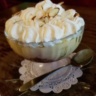 Traditional English Trifle