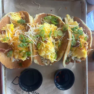 Pacos