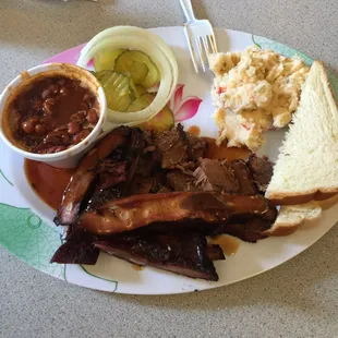 2 meat beef and ribs. Yum!