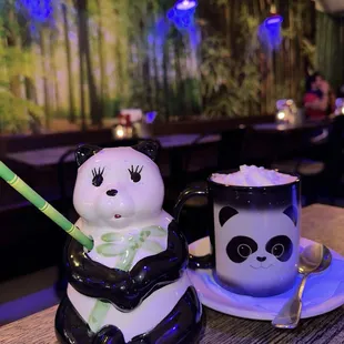 Panda-rita and Bao-zy Hot Chocolate