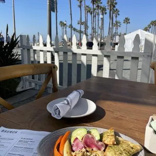 Macadamia Nut Hummus