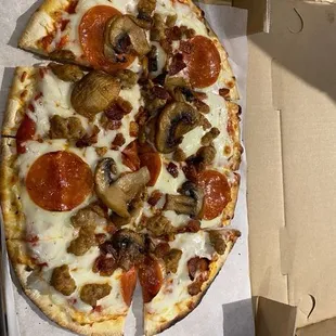 This is the combination flat bread, lots of cheese &amp; crust is perfectly cooked