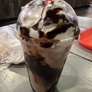 DEATH BY CHOCOLATE SHAKE
