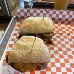 Pulled pork sandwich
