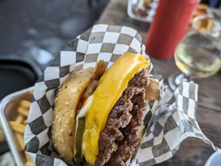 Leftys Taproom