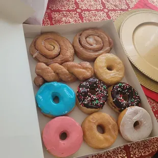 donuts, food, dough desserts