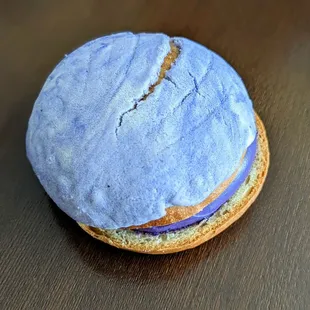 Ube Concha Sandwich | Instagram: @telephonesmoothie