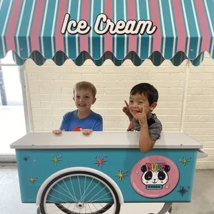 Ice cream truck photo op