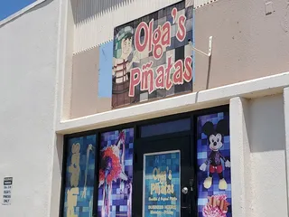 Olga's Pinatas
