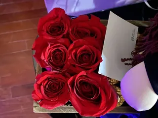 Aloha Flowers & Snacks