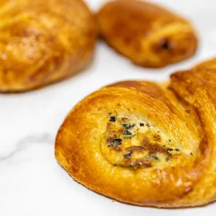 Spinach &amp; Cheese Croissant