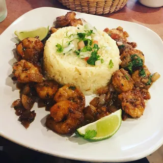 Camarones al Ajillo