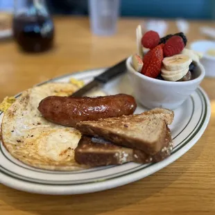 The breakfast game was impeccable. Delicious Chicken sausage...