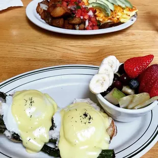 Crab & Asparagus Benedict