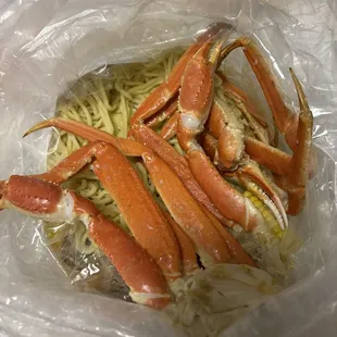 1lb Snow Crab, Noodles, Corn