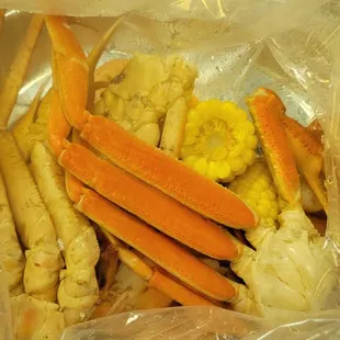 1/2 lb of snow crab legs &amp; shrimp
