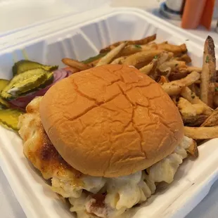 Dumac &amp; Cheese Burger To Go