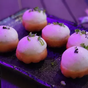Pan Fried Pork Buns (Sheng Jian Bao) 生煎包