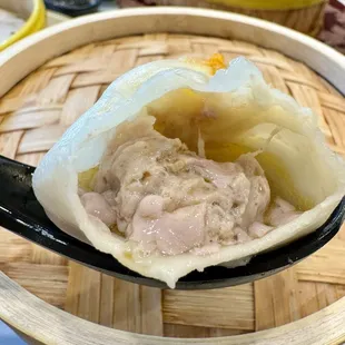 Crab and pork, the flavor is really good