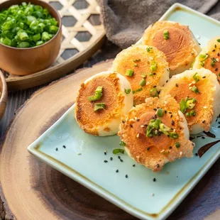 Shanghai-Style Pan-Fried Pork Buns