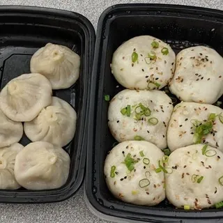 Lamb Dumpling with Napa Cabbage ()