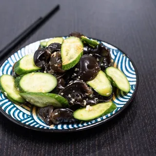 Cucumber Salad with Black Fungus