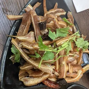 Pig ear is non spicy and I need to add spicy oil to make it perfect for me.